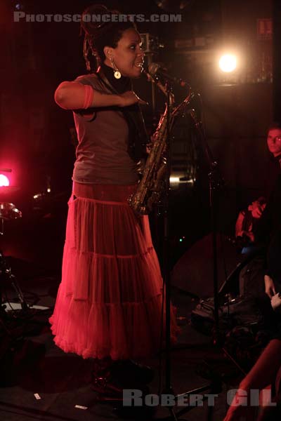 MATANA ROBERTS - 2012-11-18 - PARIS - La Maroquinerie - 